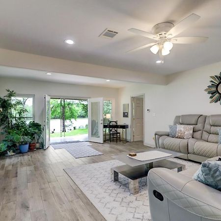 Kingwood Cottage - 10 Mins From Iah - Lake Front 亨博尔 外观 照片