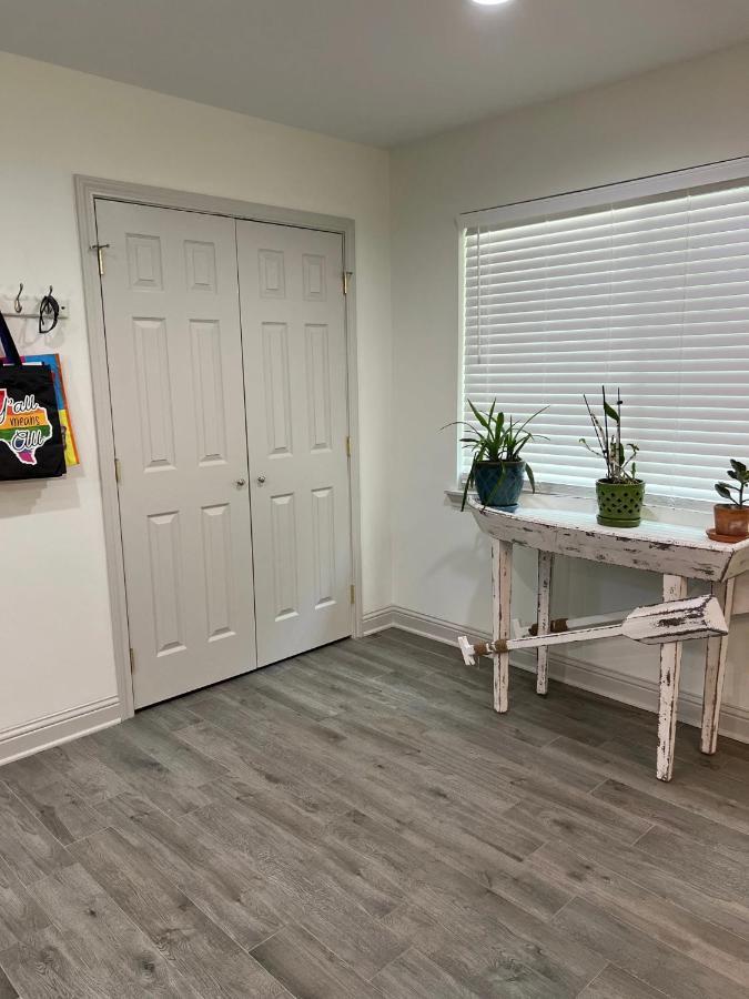 Kingwood Cottage - 10 Mins From Iah - Lake Front 亨博尔 外观 照片
