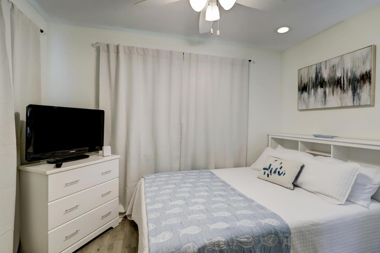 Kingwood Cottage - 10 Mins From Iah - Lake Front 亨博尔 外观 照片