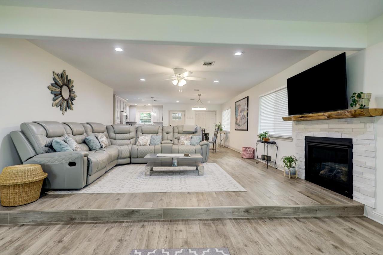 Kingwood Cottage - 10 Mins From Iah - Lake Front 亨博尔 外观 照片
