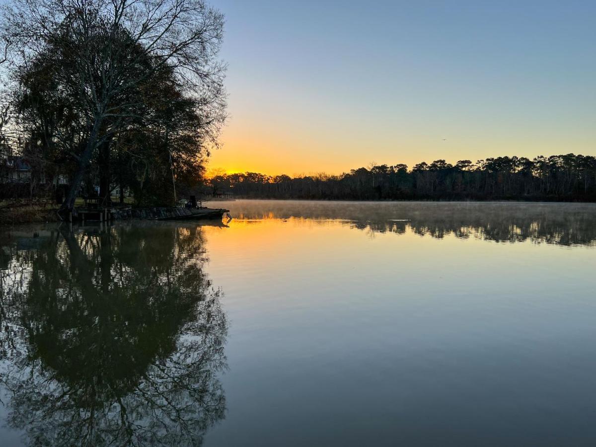 Kingwood Cottage - 10 Mins From Iah - Lake Front 亨博尔 外观 照片