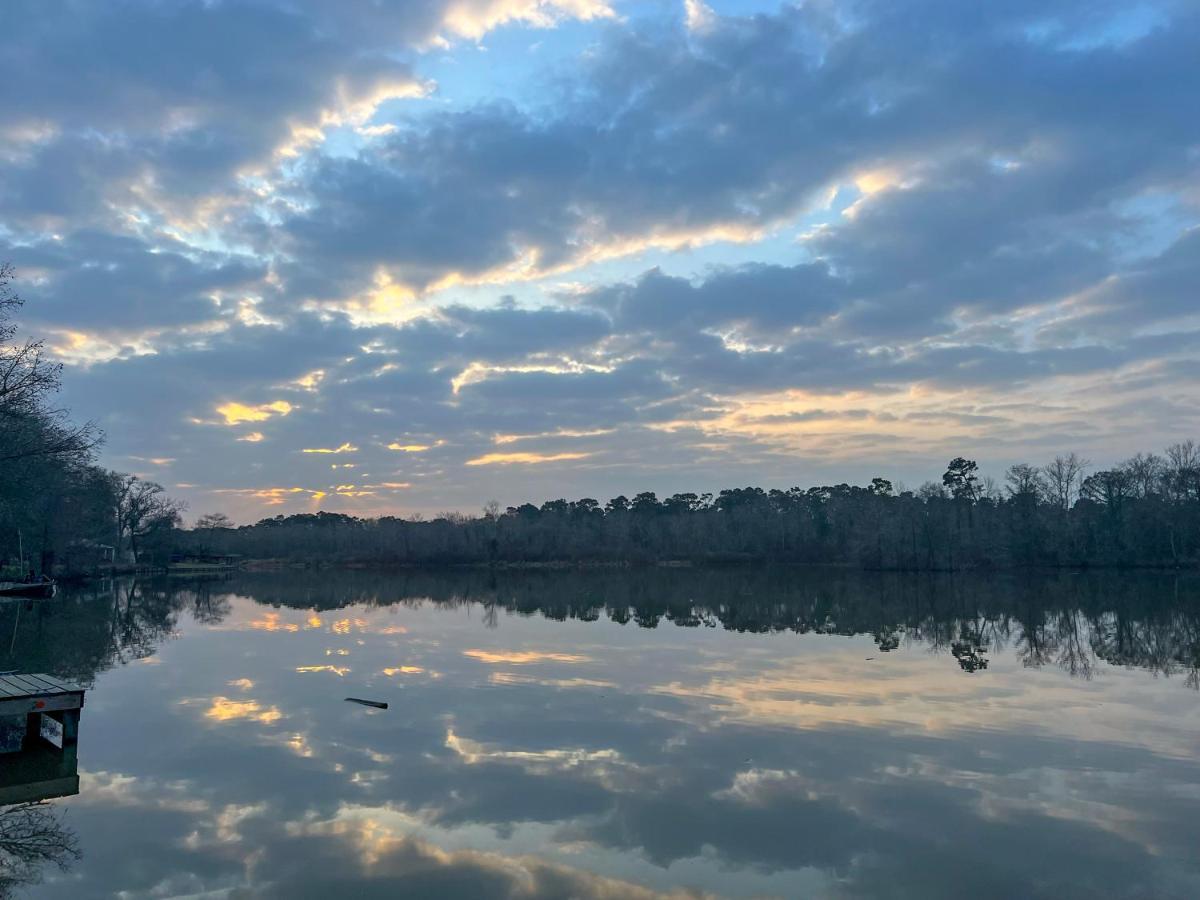 Kingwood Cottage - 10 Mins From Iah - Lake Front 亨博尔 外观 照片